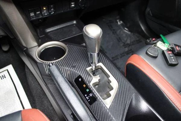 2013 Toyota RAV4 4th Gen - Image 15 of 21