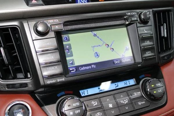 2013 Toyota RAV4 4th Gen - Image 16 of 21