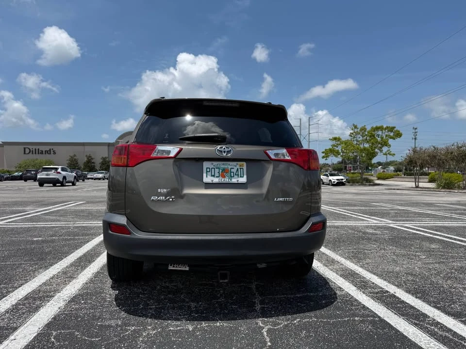 2013 Toyota RAV4 4th Gen - Image 17 of 18