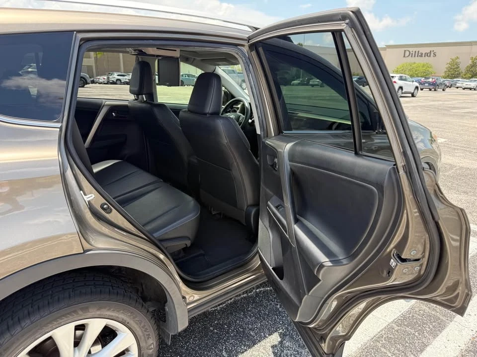 2013 Toyota RAV4 4th Gen - Image 12 of 18