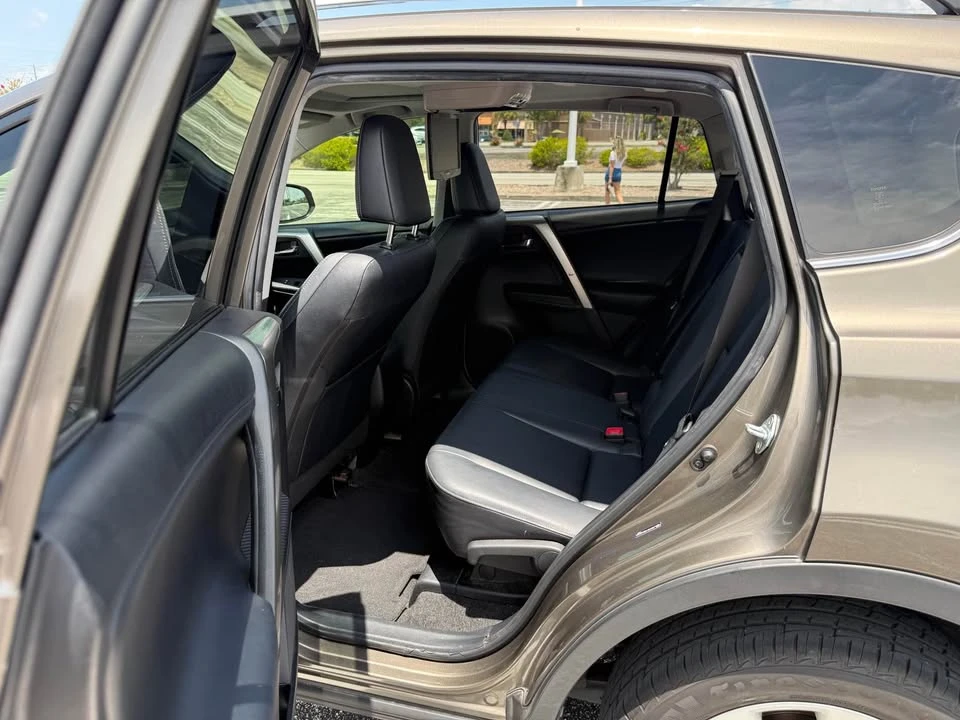 2013 Toyota RAV4 4th Gen - Image 10 of 18