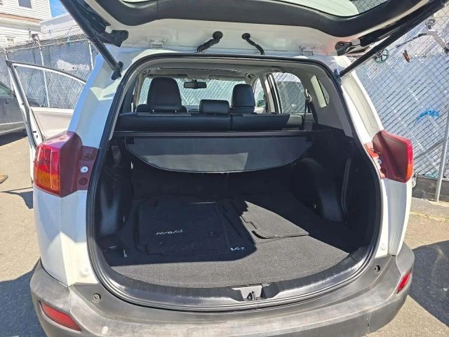 2013 Toyota RAV4 4th Gen - Image 8 of 9