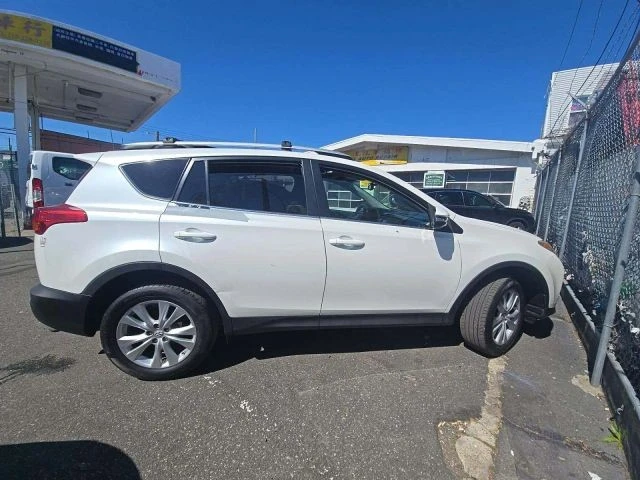 2013 Toyota RAV4 4th Gen - Image 4 of 9