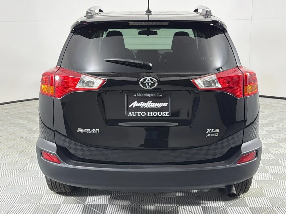 2013 Toyota RAV4 4th Gen - Image 6 of 12