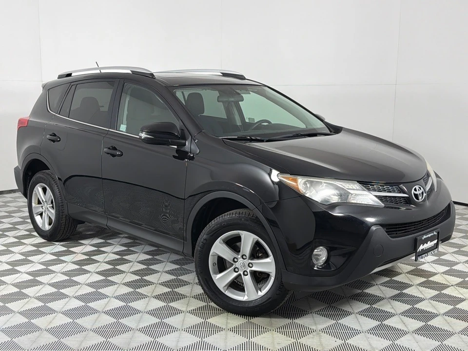 2013 Toyota RAV4 4th Gen - Image 2 of 12