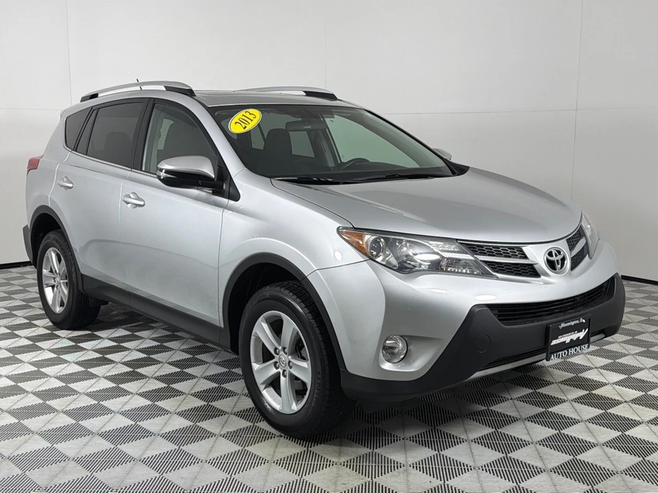 2013 Toyota RAV4 4th Gen - Image 3 of 21