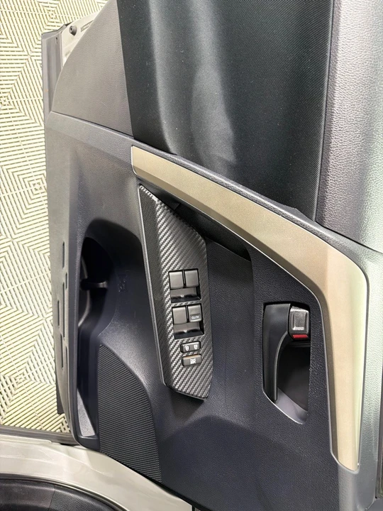2013 Toyota RAV4 4th Gen - Image 10 of 21