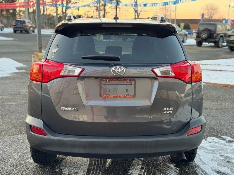2013 Toyota RAV4 4th Gen - Image 4 of 12
