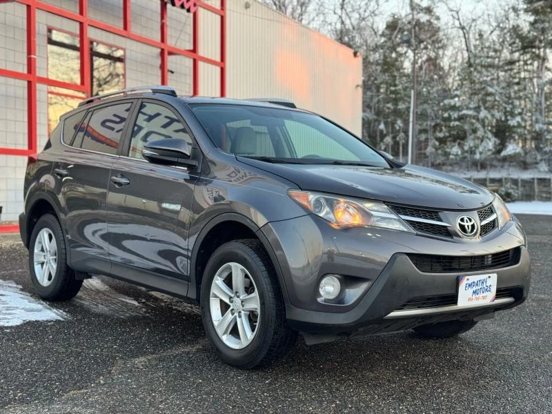 2013 Toyota RAV4 4th Gen - Image 7 of 12