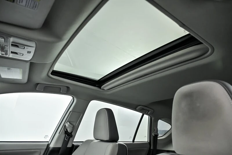 2013 Toyota RAV4 4th Gen - Image 18 of 21