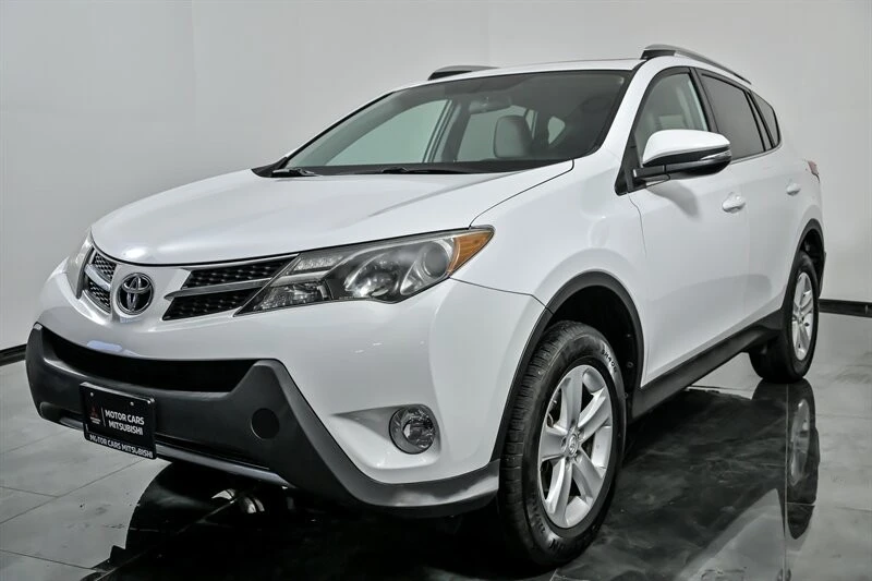2013 Toyota RAV4 4th Gen - Image 5 of 21