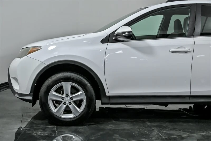 2013 Toyota RAV4 4th Gen - Image 6 of 21