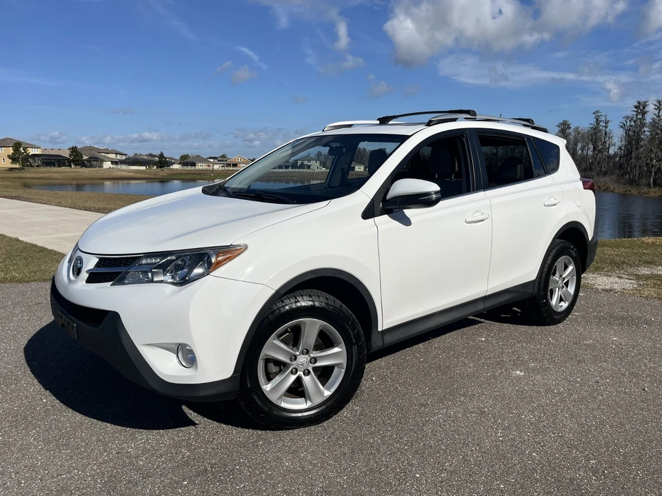 2013 Toyota RAV4 4th Gen - Image 3 of 21