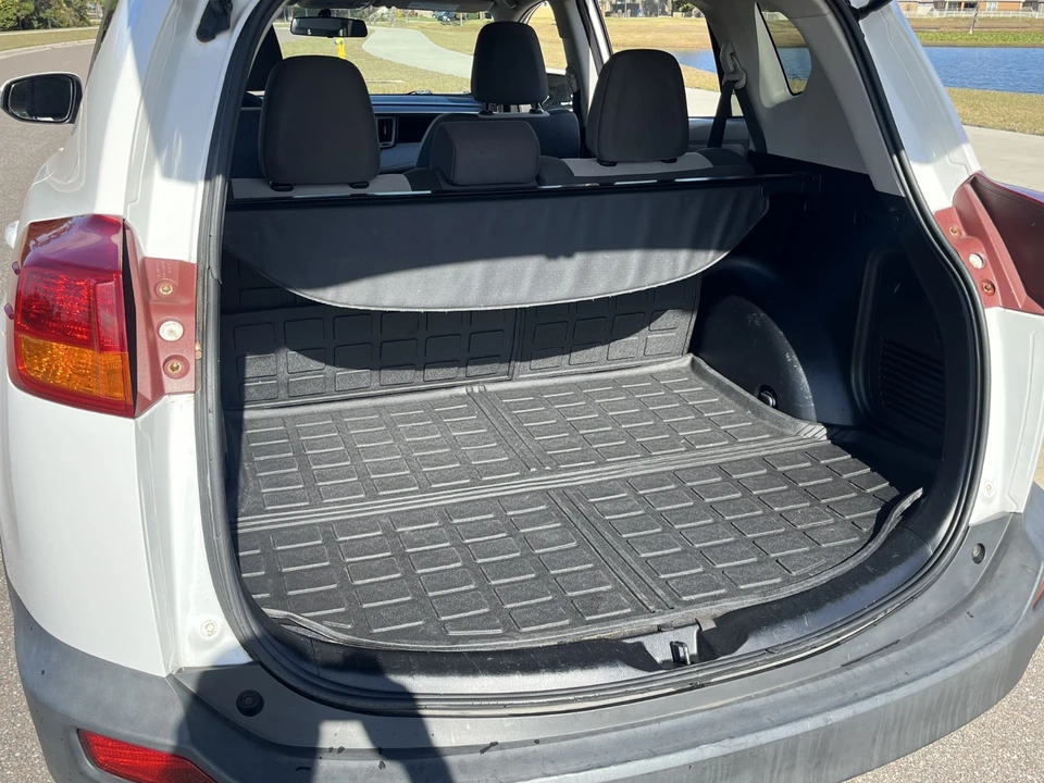 2013 Toyota RAV4 4th Gen - Image 8 of 21