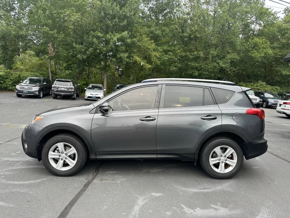2013 Toyota RAV4 4th Gen - Image 4 of 21