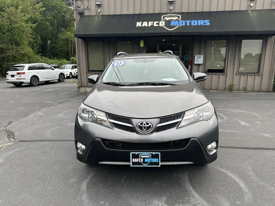 2013 Toyota RAV4 4th Gen - Image 2 of 21