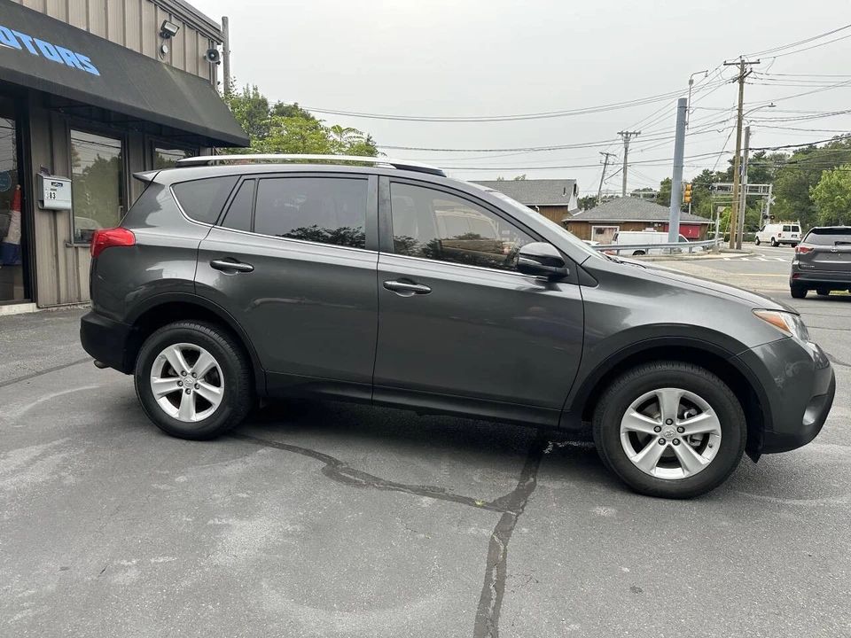 2013 Toyota RAV4 4th Gen - Image 8 of 21