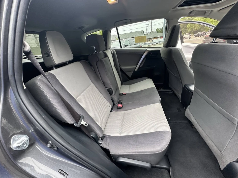 2013 Toyota RAV4 4th Gen - Image 18 of 21