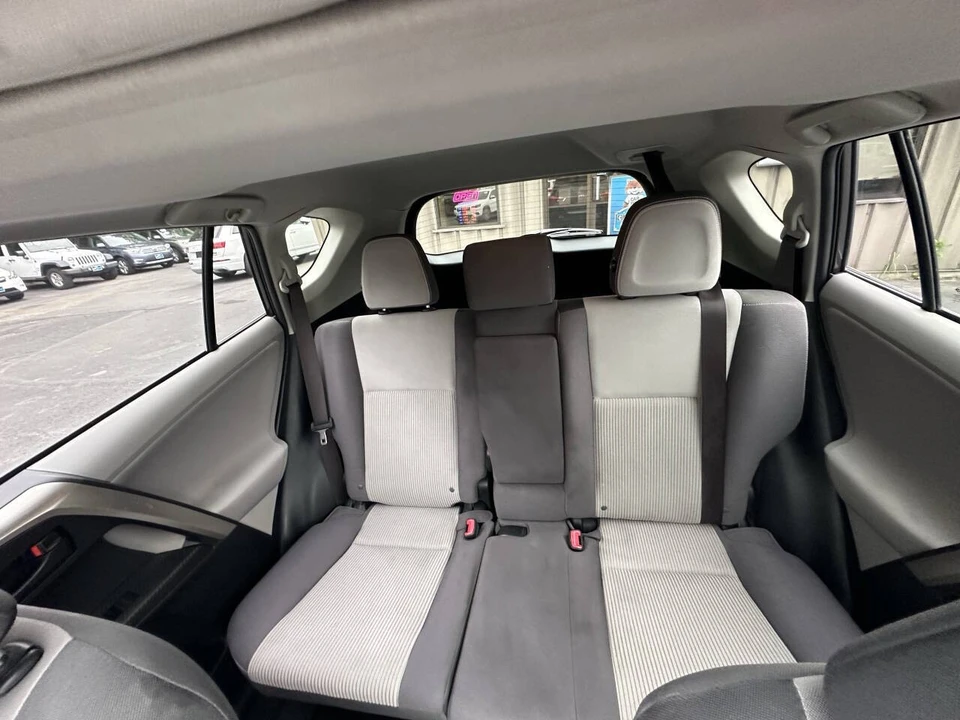 2013 Toyota RAV4 4th Gen - Image 14 of 21