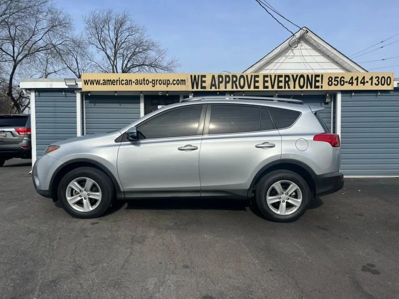 2013 Toyota RAV4 4th Gen - Image 3 of 12