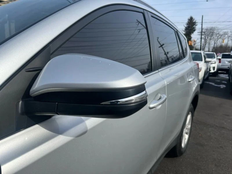 2013 Toyota RAV4 4th Gen - Image 10 of 12
