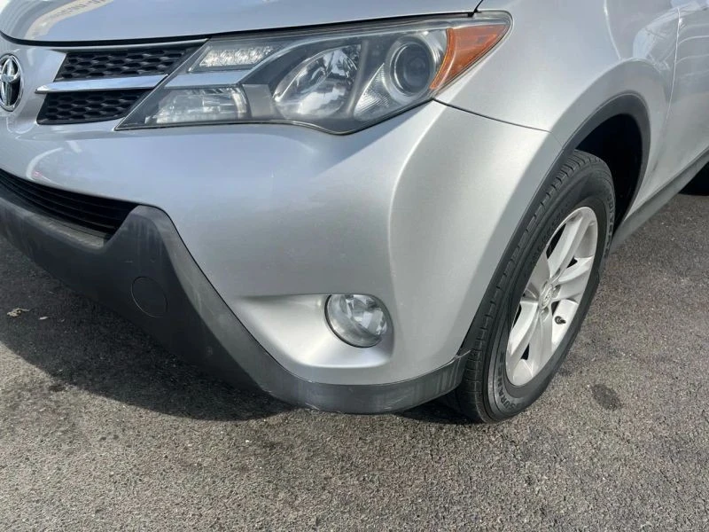 2013 Toyota RAV4 4th Gen - Image 9 of 12