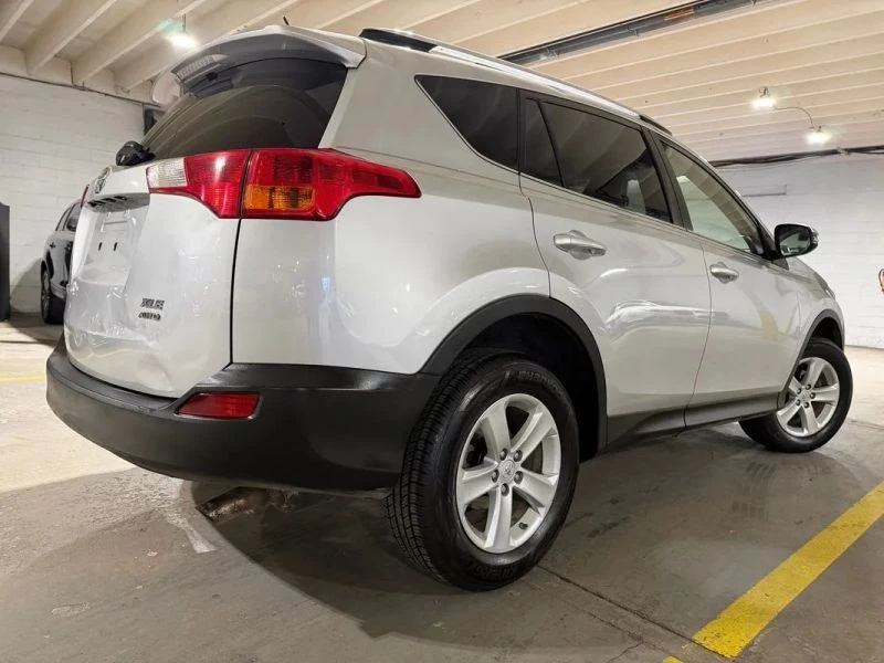 2013 Toyota RAV4 4th Gen - Image 4 of 12