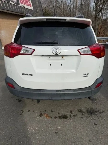 2013 Toyota RAV4 4th Gen - Image 6 of 11