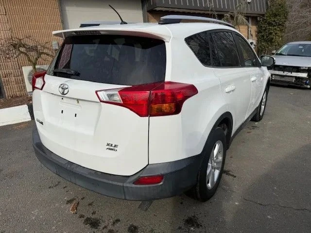 2013 Toyota RAV4 4th Gen - Image 5 of 11