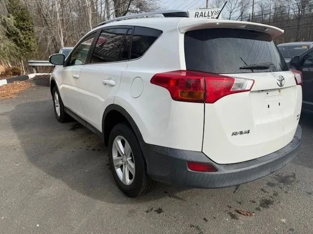 2013 Toyota RAV4 4th Gen - Image 7 of 11