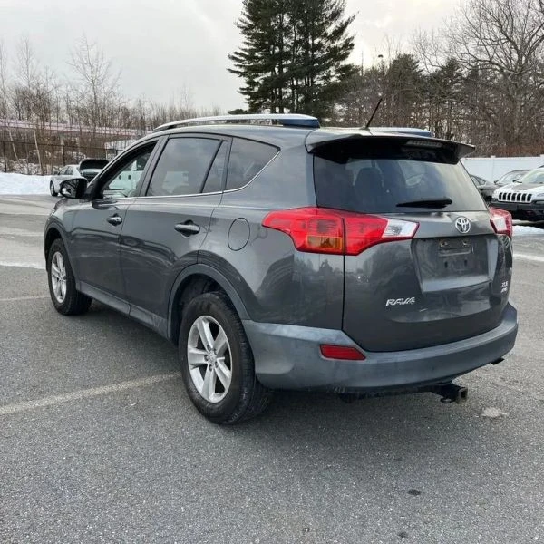 2013 Toyota RAV4 4th Gen - Image 5 of 12