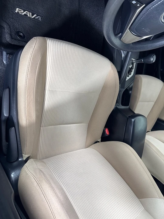 2013 Toyota RAV4 4th Gen - Image 14 of 21