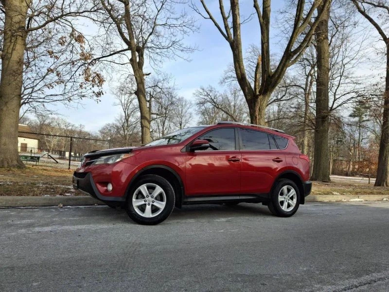 2013 Toyota RAV4 4th Gen - Image 3 of 12