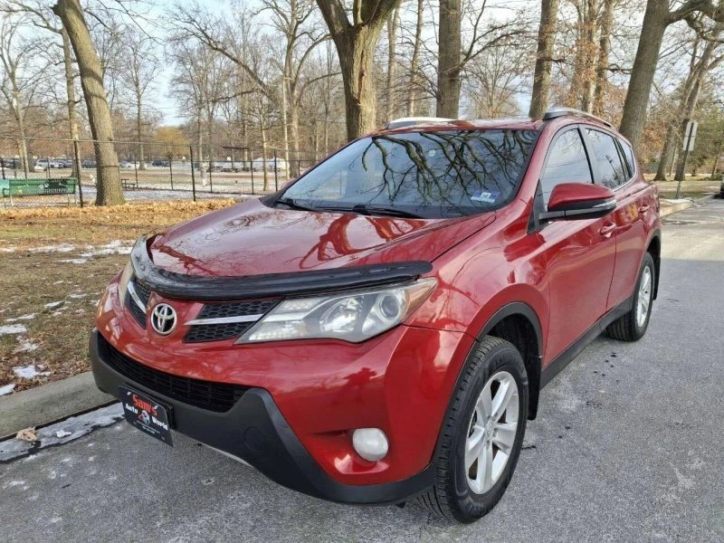 2013 Toyota RAV4 4th Gen - Image 4 of 12