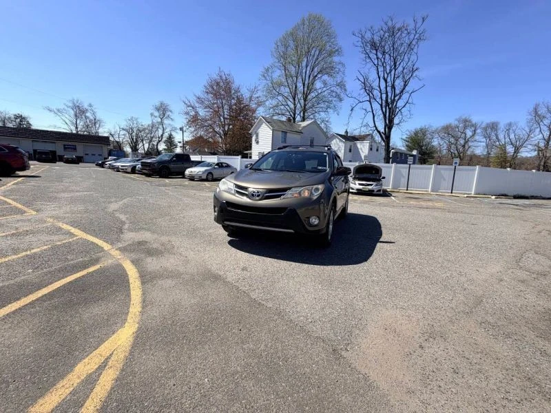 2013 Toyota RAV4 4th Gen - Image 2 of 12