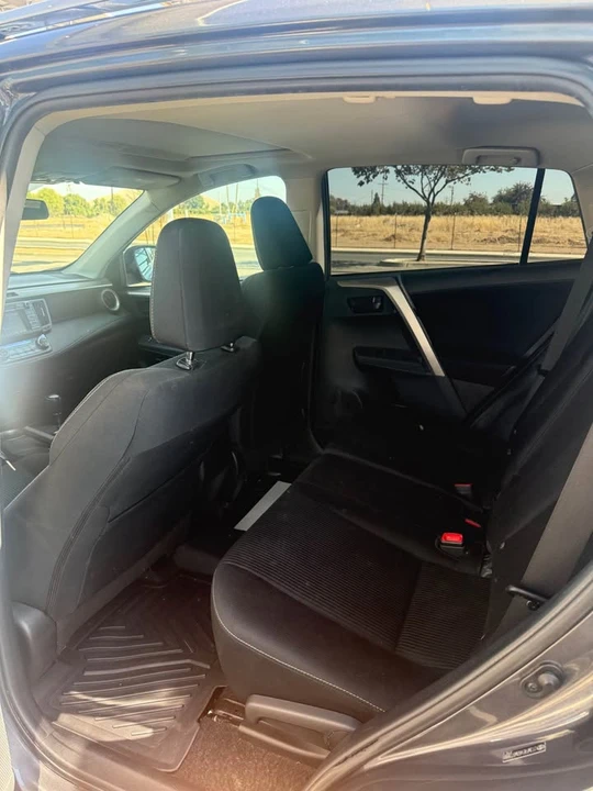 2013 Toyota RAV4 4th Gen - Image 6 of 8