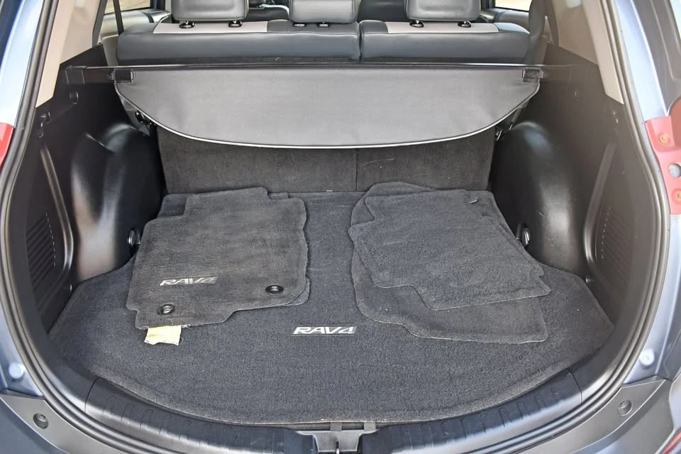 2013 Toyota RAV4 4th Gen - Image 19 of 20