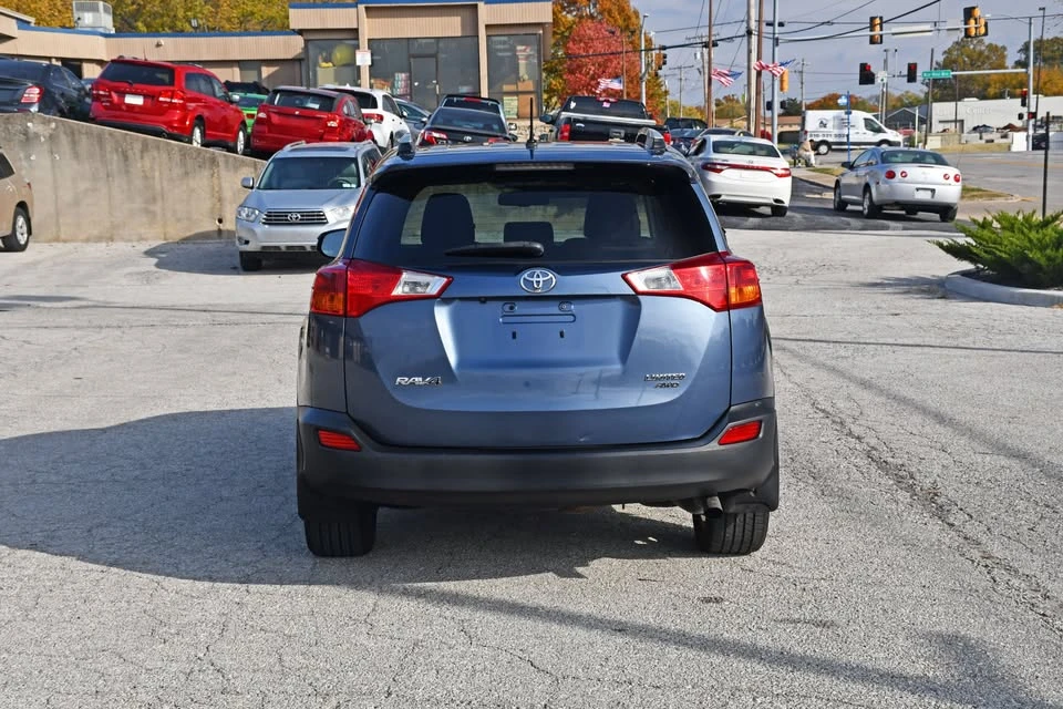 2013 Toyota RAV4 4th Gen - Image 7 of 20