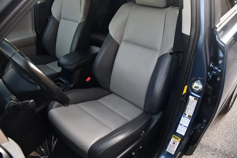 2013 Toyota RAV4 4th Gen - Image 14 of 20