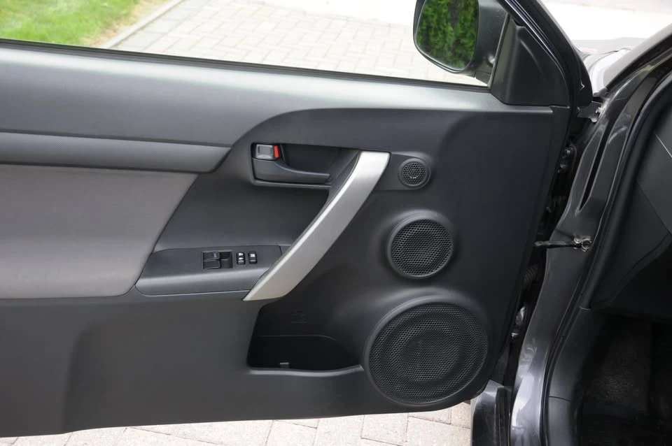 2013 Toyota Celica - Image 9 of 20