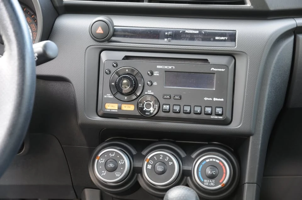 2013 Toyota Celica - Image 17 of 20