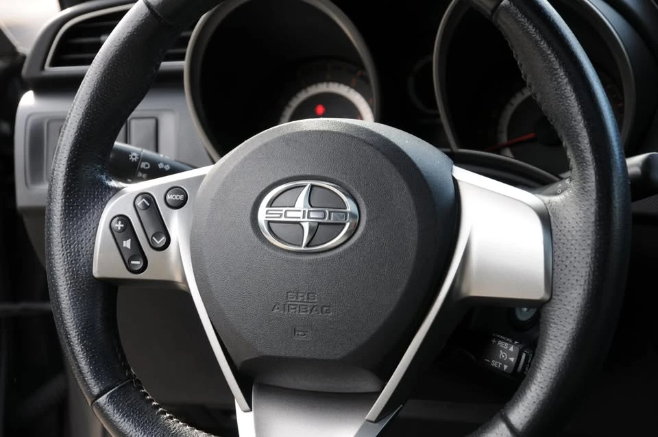 2013 Toyota Celica - Image 14 of 20