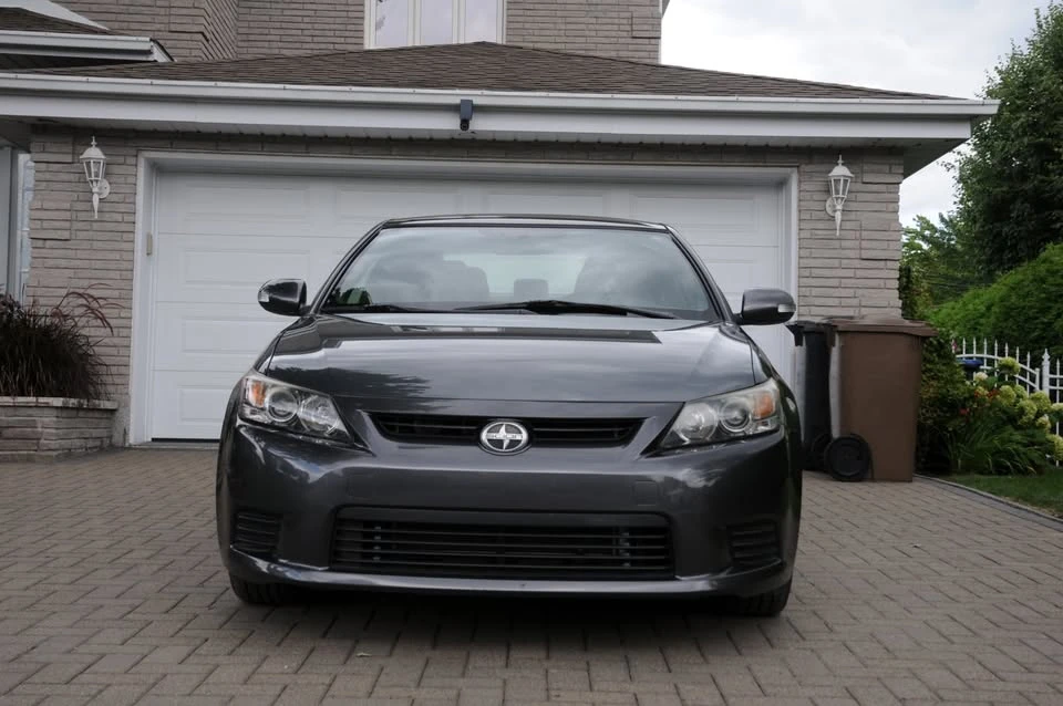 2013 Toyota Celica - Image 2 of 18