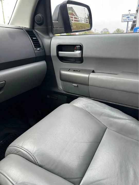 2013 Toyota Sequoia 2nd Gen - Image 11 of 19