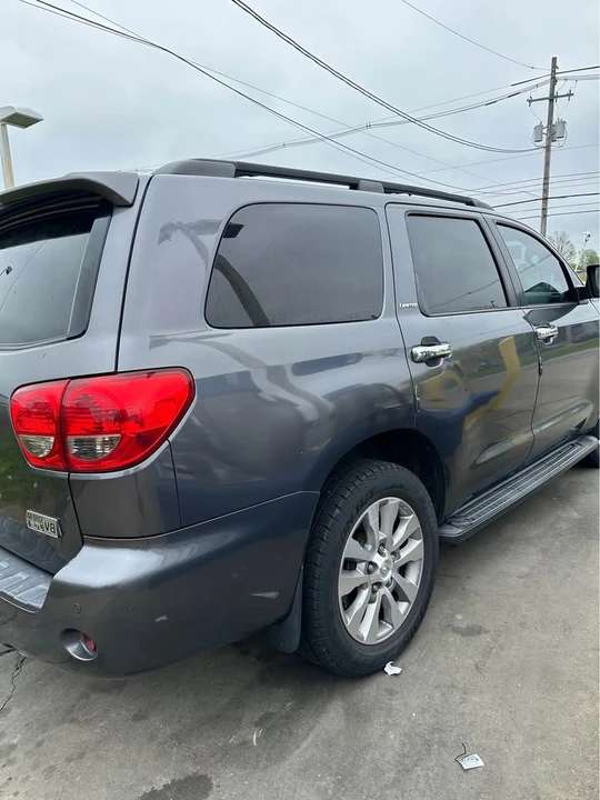 2013 Toyota Sequoia 2nd Gen - Image 6 of 19