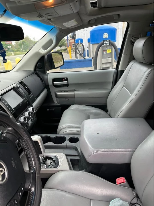 2013 Toyota Sequoia 2nd Gen - Image 18 of 19