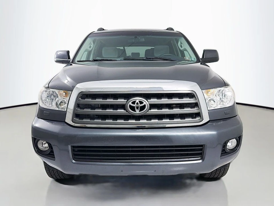 2013 Toyota Sequoia 2nd Gen - Image 2 of 12