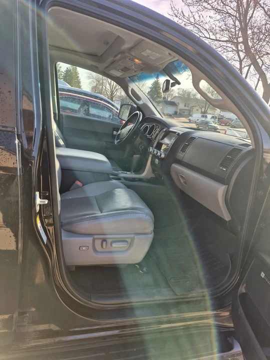 2013 Toyota Sequoia 2nd Gen - Image 16 of 20