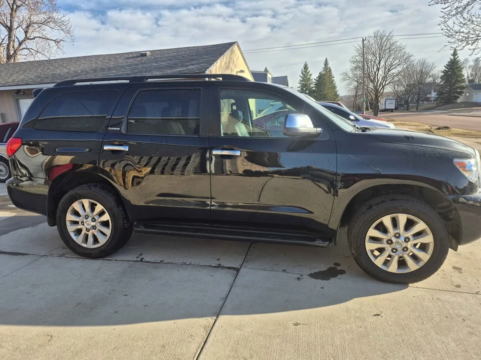 2013 Toyota Sequoia 2nd Gen - Image 7 of 20