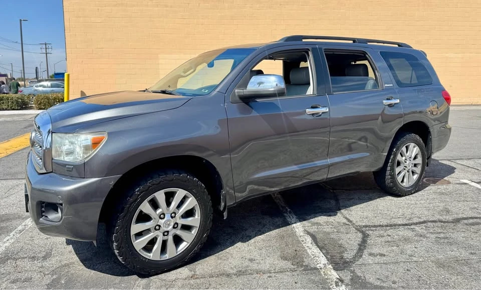 2013 Toyota Sequoia 2nd Gen - Image 3 of 10